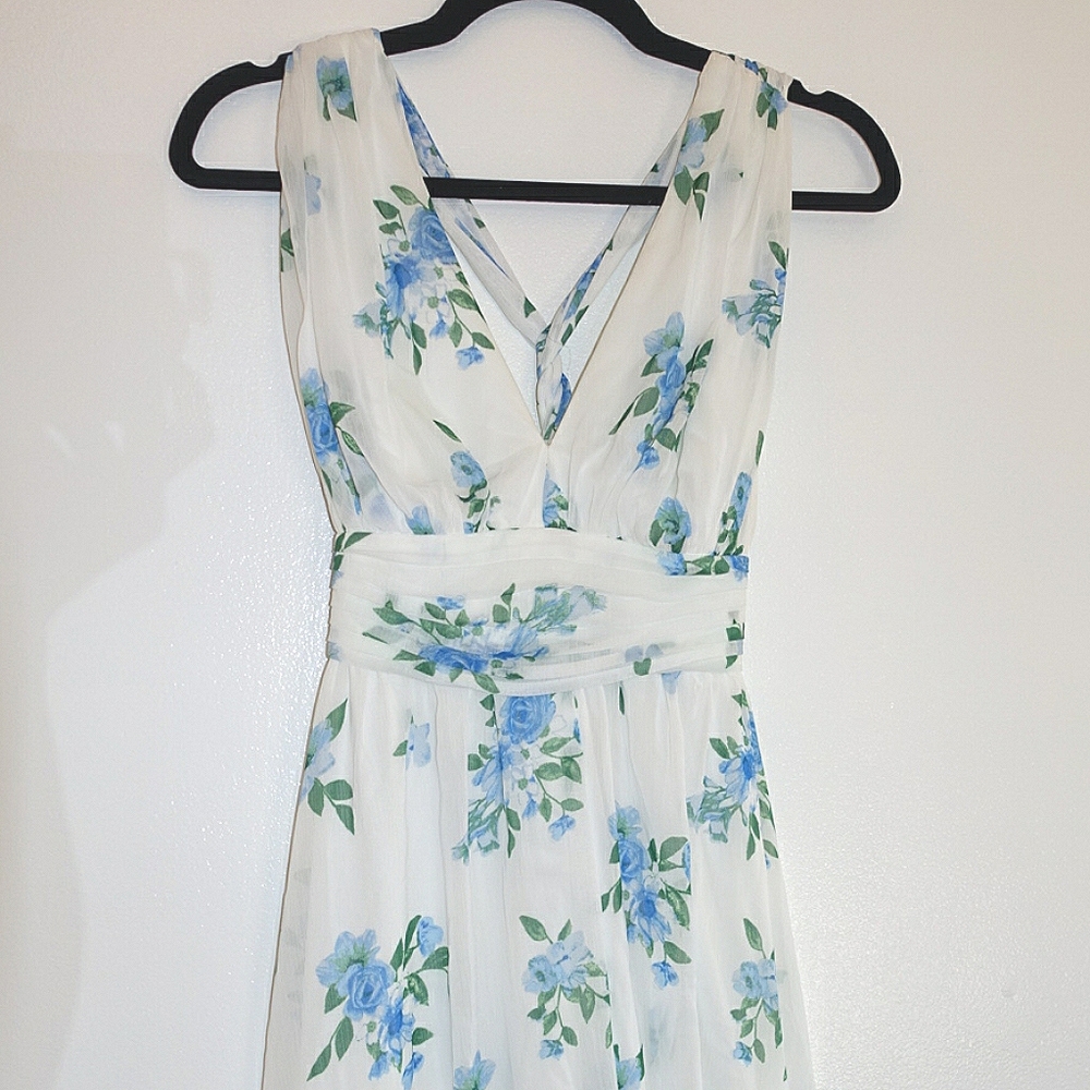 Disney princess collection pattern dress size M